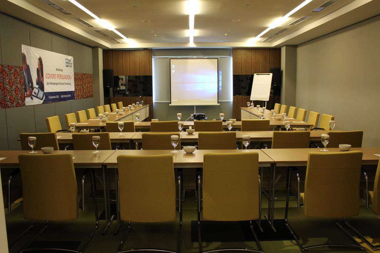 Khas Gresik Hotel Exterior foto